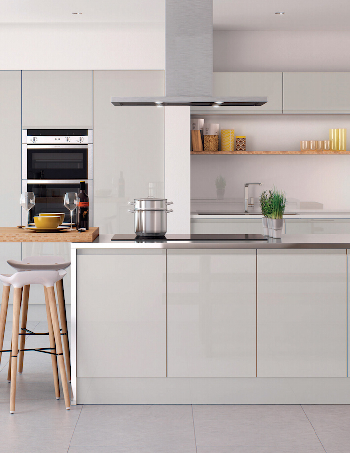 Excellent quality<br/><br/>Our kitchens are expertly crafted in the UK and are designed and installed by industry professionals.